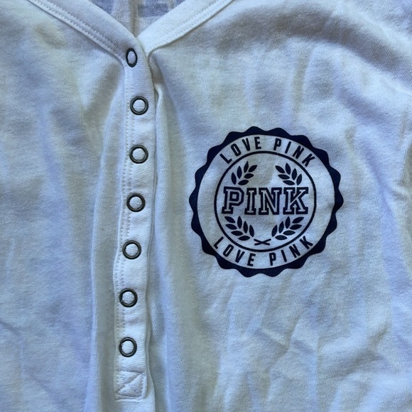 PINK VS SLEEP TOP - Picture 4 of 7